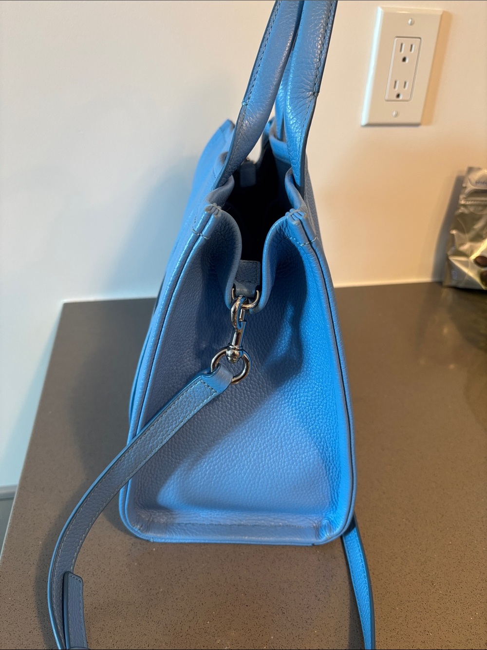 Marc Jacobs Blue The Tote Bag Leather Tote with Logo Print - Picture 2 of 6